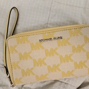 Michael Kors wallet